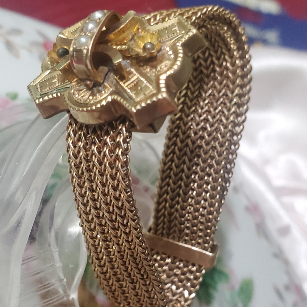 Antique Victorian Era woven gold mesh bracelet - Picture 10 of 16